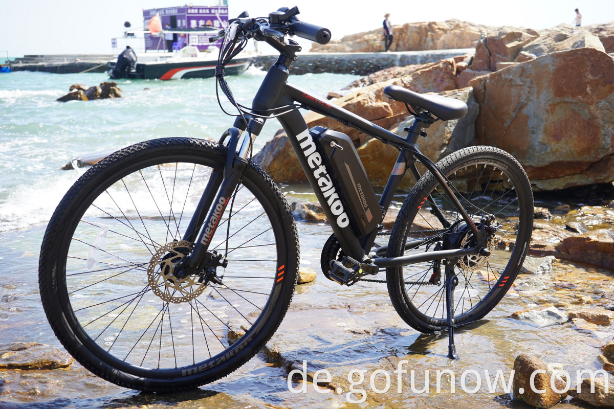 21 Speed ​​Electric Mountain Bike / Aluminiumrahmen 350W 36 V 10AH Elektromotor, 26 "Elektrofahrrad E Fahrrad 32 km / Schnellgeschwindigkeit Ebike